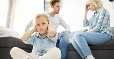 Ayah Bunda, 3 Hal Ini Bukan Cara yang Tepat untuk Mendidik Anak