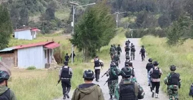 Ratusan Personel Brimob Polda NTT Kepung Papua