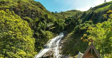 Indahnya Air Terjun Sitapigagan, Datang Saja ke Pulau Samosir