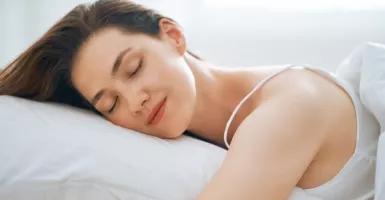 3 Kenikmatan yang Dirasakan Wanita Saat Tidur Tanpa Pakai Bra