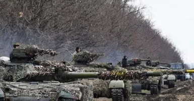 Tank Rusia Diparkir Dekat Perbatasan Afghanistan, Mau Invasi?
