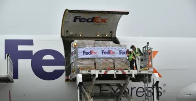Keren! FedEx Kirimkan Bantuan APD dan Swab Test ke Indonesia