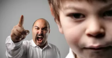 4 Dampak Perselingkuhan bagi Psikologis Anak, Ortu Wajib Tahu!