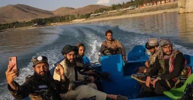 Pejuang Taliban Suka Selfie, Mullah Mohammad Yaqoob Jadi Murka