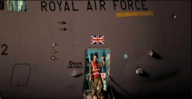 Misi rahasia Inggris di Afghanistan, Pakai Pesawat Khusus