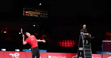 Video Smash Kilat Jonatan Christie Hancurkan Kutukan 19 Tahun