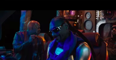 Snoop Dogg Jadi Mandalorian – Kostumnya Keren Banget!