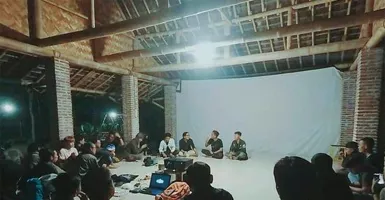 Njagong Film - Komunitas yang Suka Nobar Di Lumajang