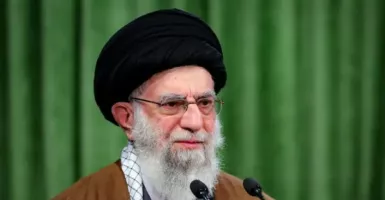 Pemimpin Tertinggi Iran Ngamuk, Tuduh AS dan Israel Siram Bensin ke Protes Antihijab
