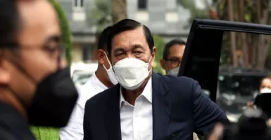 Refly Harun Bongkar Hal Ini, Luhut Bakal Dipecat Jokowi?
