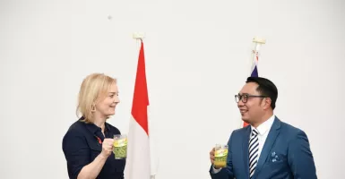 Diplomasi Es Cendol Warnai Kunjungan Kerja Menlu Inggris ke Bogor
