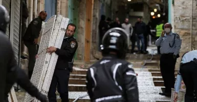 Rumah Gubernur Palestina Diserbu Pasukan Israel, Abbas Marah