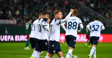 Bantai Lokomotiv Moscow, Lazio Lolos Fase Grup Liga Europa