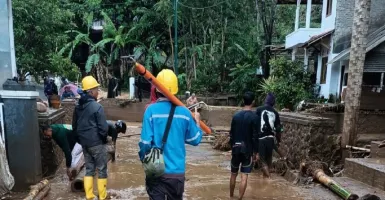 10 Gardu PLN Terdampak Banjir Bandang di Garut