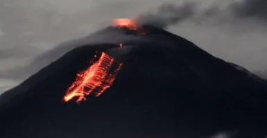 Erupsi Gunung Semeru Bikin Kawasan Terdampak Gelap Gulita