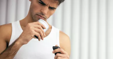 Bahaya, Formula Deodoran Sebabkan Gairah Pria Turun Drastis