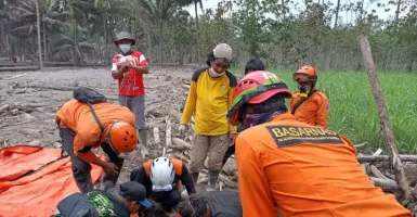 Update Korban Gunung Semeru: 34 Meninggal, Puluhan Masih Hilang