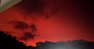 BMKG Ungkap Fenomena Langit Merah Membara di Malang, Viral