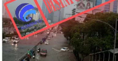Jakarta Banjir Parah, Fotonya Viral, Ternyata Fatal