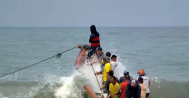BMKG Bunyikan Alarm Bahaya di Perairan Jabar-DIY, Waspadalah!