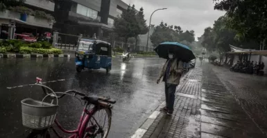BMKG Beri Warning, Jabar diguyur Hujan Angin di Malam Natal