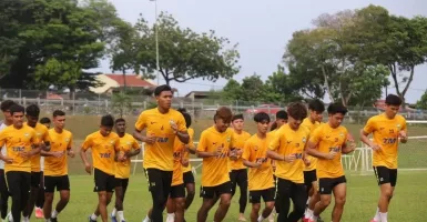 Dikalahkan Laos, Fans Malaysia: Untung Tak Lawan Timnas Indonesia
