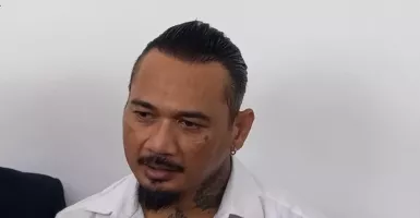 Jerinx SID Tak Sabar Ingin Melihat Adam Deni Pakai Baju Tahanan