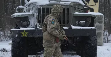 Pasukan Ukraina Pakai Peluru Lemak Babi, Mematikan!