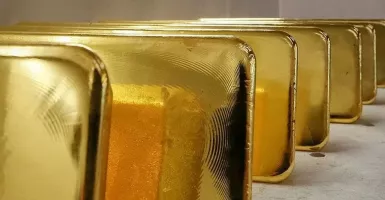 Harga Emas Dunia Turun Tajam, Banderolnya Bikin Geleng-Geleng
