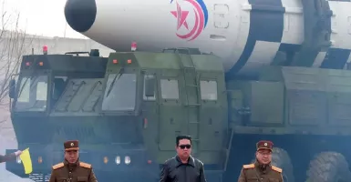 Kim Jong Un Pamer Rudal Setan, Malah kena Bully Netizen
