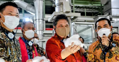 Airlangga: Industri Kertas Jadi Andalan Ekspor Indonesia
