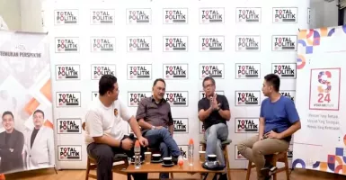 Rocky Gerung Sebut Golkar Model Parpol Bagus Buat Indonesia