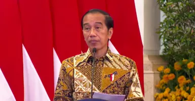 Nilai Komunikator Istana Gagal, Refly Harun Kasihan Sama Jokowi