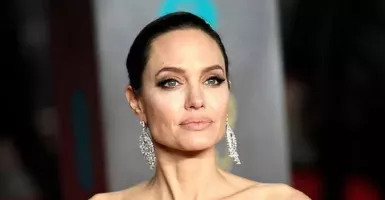 Mendadak Kunjungi Ukraina, Angelina Jolie Diserang Rudal Rusia