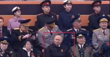 Kaki Dibungkus Selimut, Kesehatan Vladimir Putin Jadi Buah Bibir