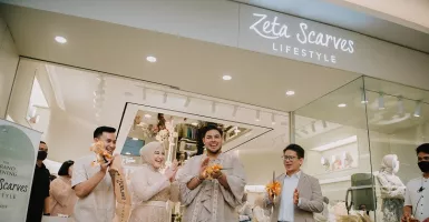 Zeta Scarves Resmi Buka Store di PIM 3, Dihadiri Deretan Artis