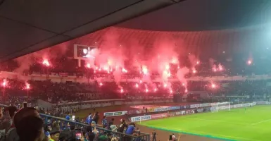 Buntut Kerusuhan di Stadion Kanjuruhan, Laga Persib vs Persija Ditunda?
