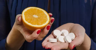 Vitamin C Ampuh Cegah Batuk Pilek? Begini Penjelasannya