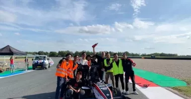 Mobil Balap Formula UGM Sukses Raih Juara di Kompetisi Belanda