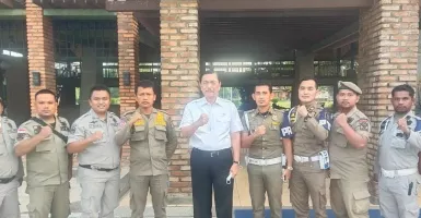 Honorer Satpol PP Mengadu ke Luhut Binsar, Minta Jadi PNS