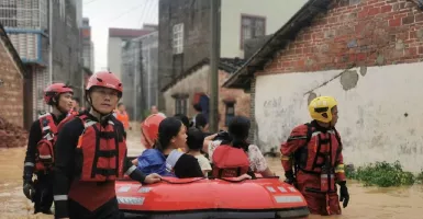 Bencana Datang Tiba-tiba, Belasan Warga China Tewas dan Puluhan Hilang
