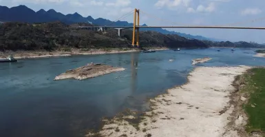 Sungai Yangtse di China Surut, Rahasia yang Tersembunyi di Kedalamannya pun Terkuak