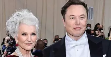Kunjungi Elon Musk, Sang Ibu terpaksa Tidur di Garasi