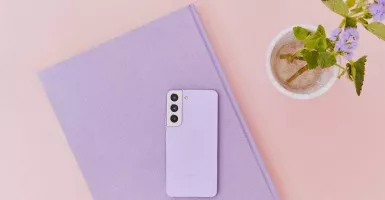 Hadir dengan Warna Bora Purple, Samsung Galaxy S22 5G Pikat Anak Muda