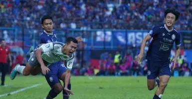 Baru Bangkit di Liga 1, Persib Bandung Langsung Ketiban Sial