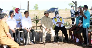 Di Hadapan Jokowi, Peternak Kerbau Mengeluh, Ada Prabowo di Sebelahnya