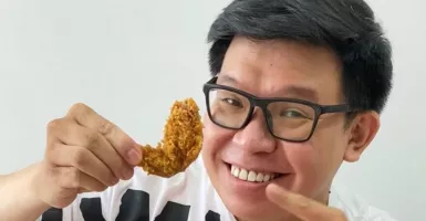 Food Blogger Erwin Putra Pernah Makan Kalajengking