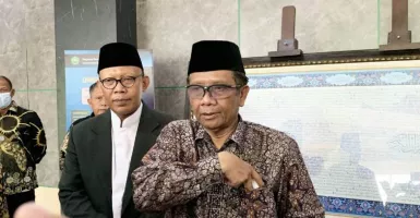 Mahfud MD Rugi Karena Jadi Pembantu Jokowi, Kata Pengamat