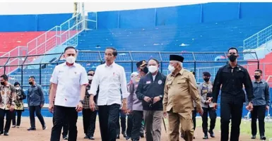 Jokowi Tinjau Stadion Kanjuruhan, Lihat Siapa yang Mendampingi