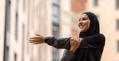 3 Tips Memilih Baju Renang Muslimah yang Nyaman, Bergerak Lebih Lincah